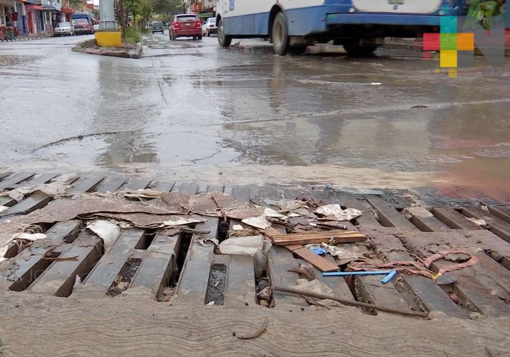 Coladeras Obstruidas Por Basura Ocasionan Inundaciones En Calles De ...